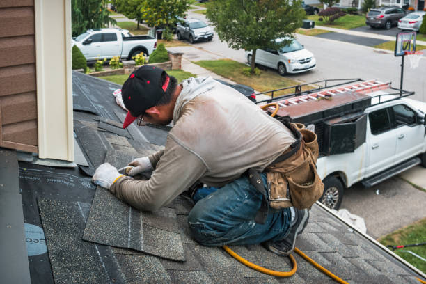 Professional Roof Inspection technician working in Yorktown, IA